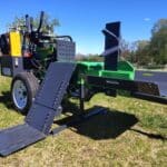 Bison med en stocklyft som klarar lyfta 200kg vedkubbar