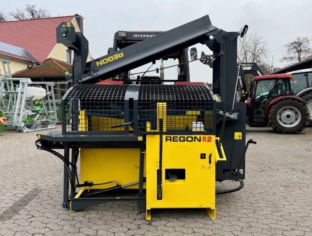 Regon R2 vedmaskin framifrån