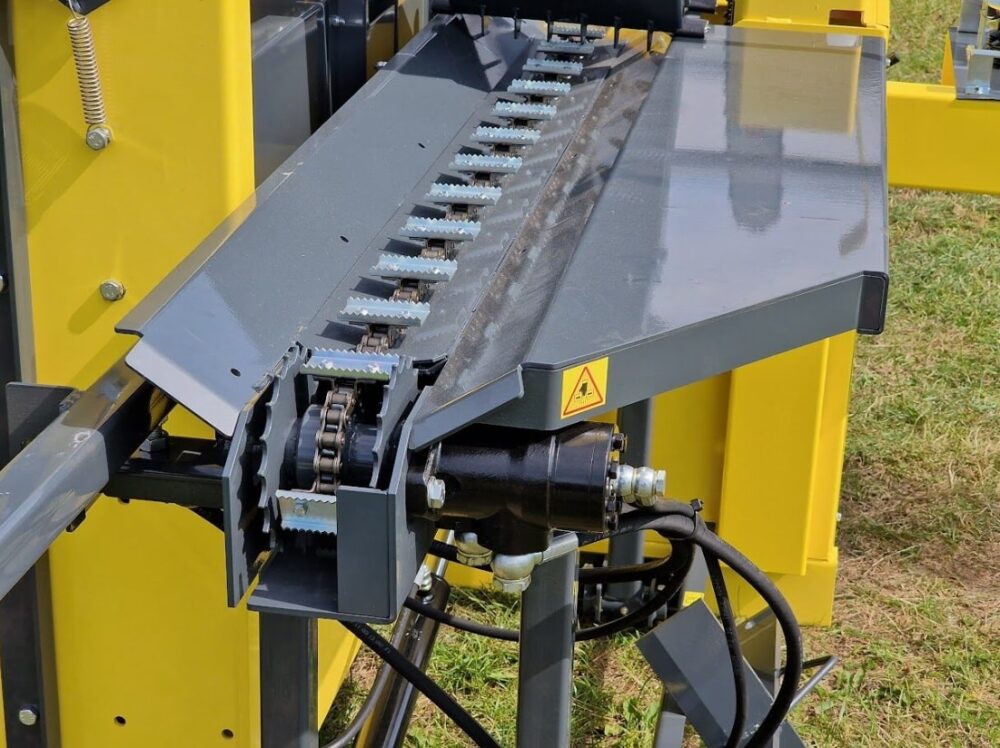 Inmatning på stockbordet med kedja